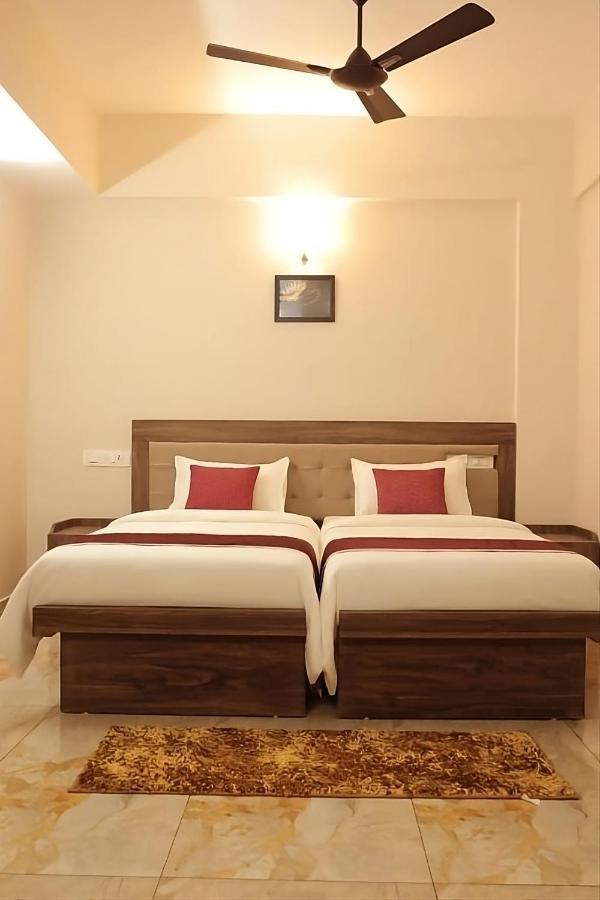 Oryx Homes Kochi Luaran gambar